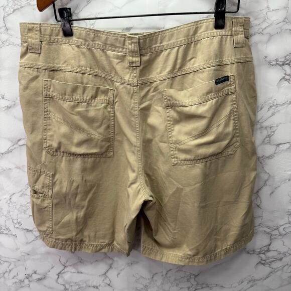 Columbia Men’s Cargo Shorts sz 40 Omni-Shield 9” Inseam # H258 - Picture 4 of 12